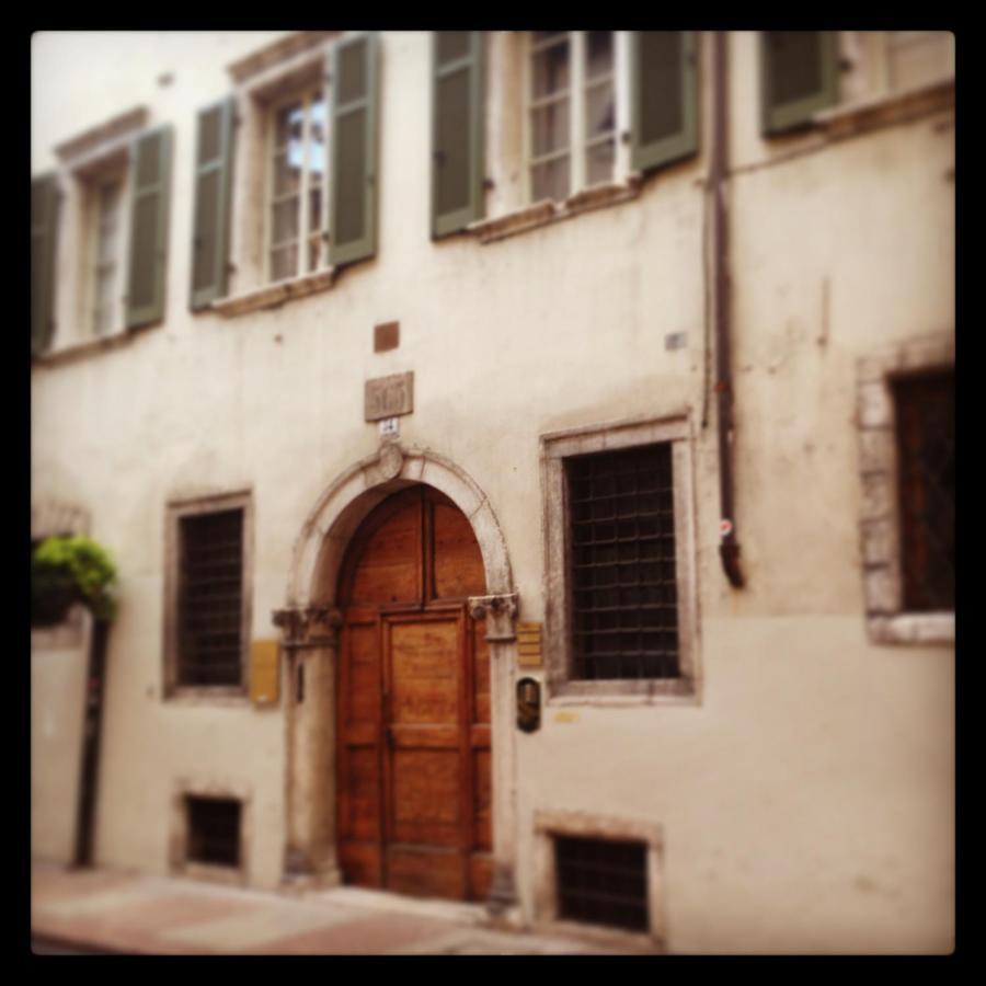 Al Cavour 34 Bed & Breakfast Trento Dış mekan fotoğraf